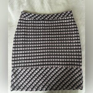 Banana Republic black, white and pink checkered skirt size Small